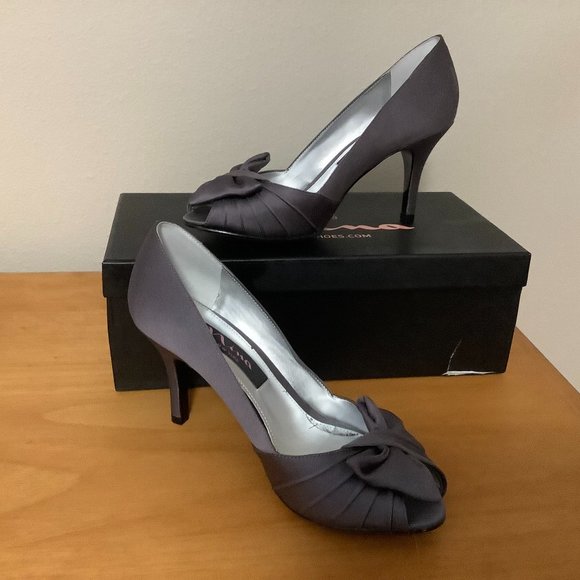 Nina Forbes Satin Peep Toe Shoes, Steel Luster, Size 5 - Picture 1 of 8